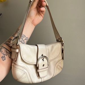 Vintage cream coach